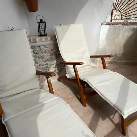 Aparthotel Residenza Antico Borgo Del Pozzo 2*