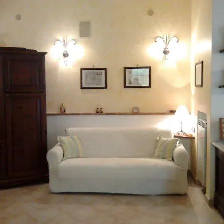 Aparthotel Residenza Antico Borgo Del Pozzo 2*